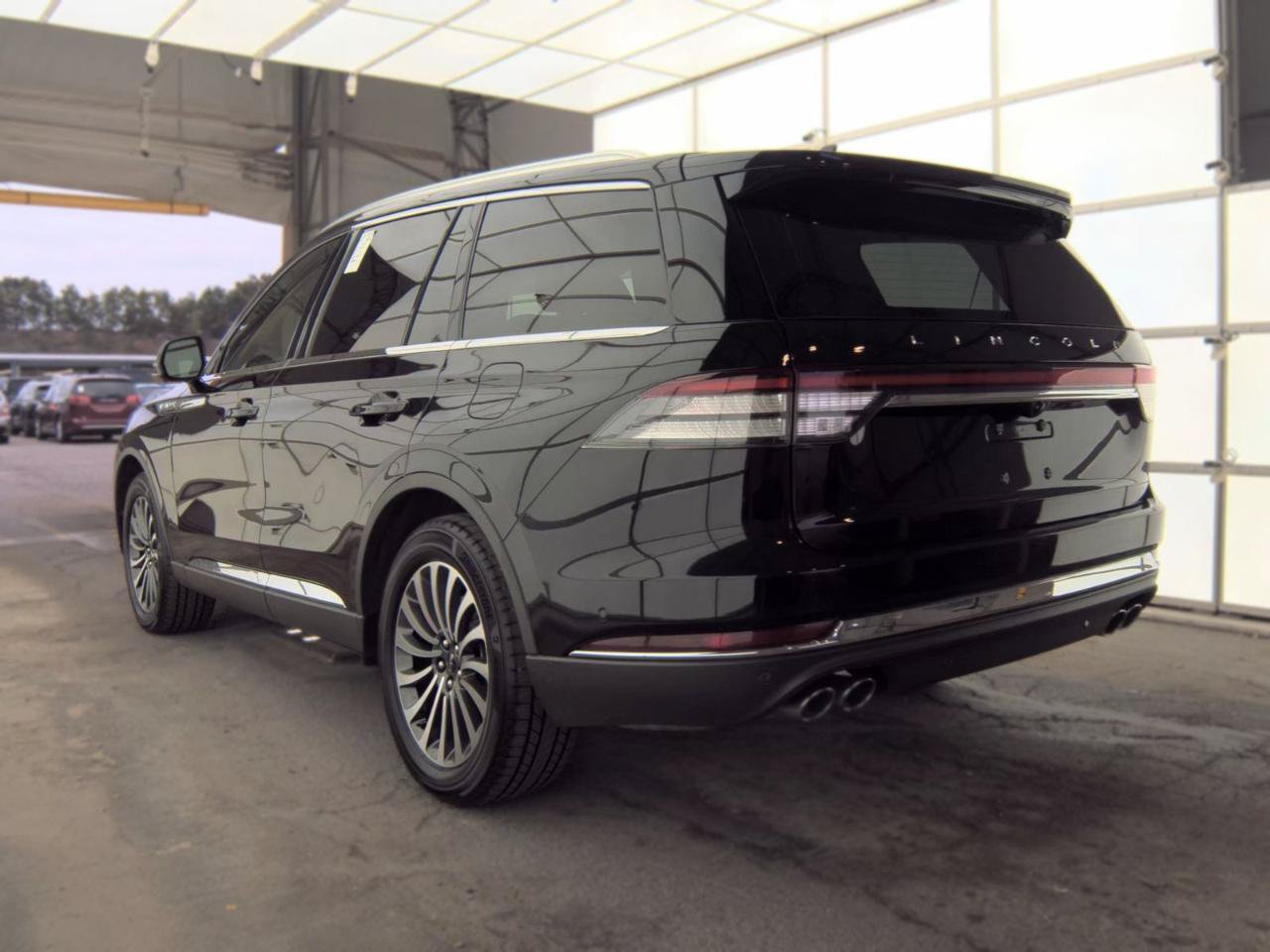 Used 2021 Lincoln Aviator Reserve w/ Equipment Group 201A AWD/4WD image 4