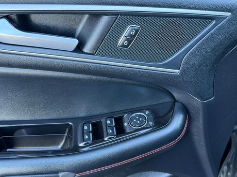 Used 2020 Ford Edge ST-Line FWD image 13