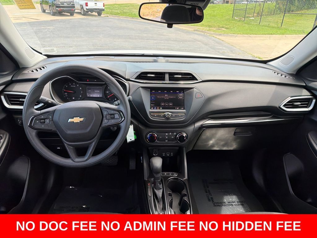 Used 2021 Chevrolet TrailBlazer LS AWD/4WD image 13