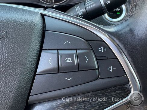 Used 2022 Cadillac XT5 Premium Luxury FWD image 25