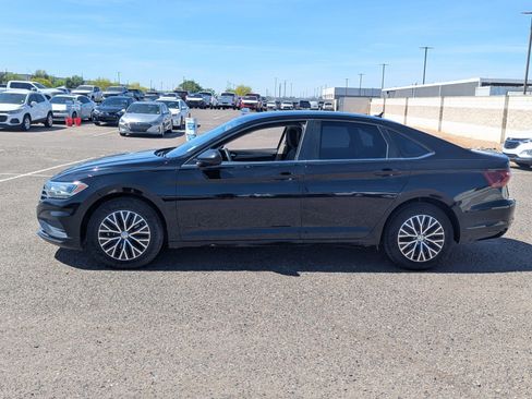 Used 2021 Volkswagen Jetta S image 2
