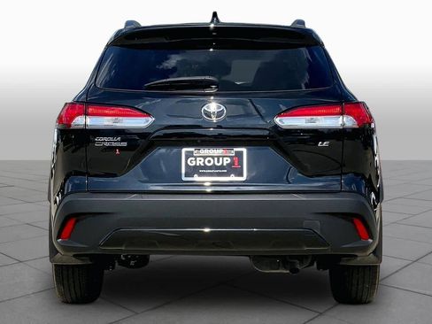 Used 2022 Toyota Corolla Cross LE w/ Moonroof Package FWD image 5