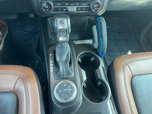 Used 2023 Ford Bronco Outer Banks AWD/4WD image 18