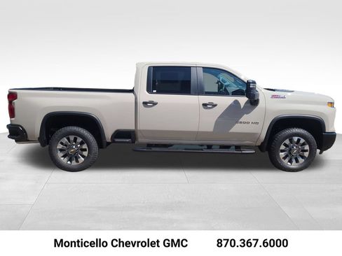 New 2026 Chevrolet Silverado 2500 Custom w/ Custom Value Package AWD/4WD image 8