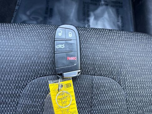 Used 2016 Chrysler 200 S FWD image 21