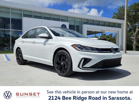 New 2025 Volkswagen Jetta SE image 1