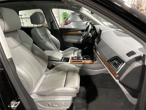 Used 2022 Audi Q5 2.0T Premium Plus image 29