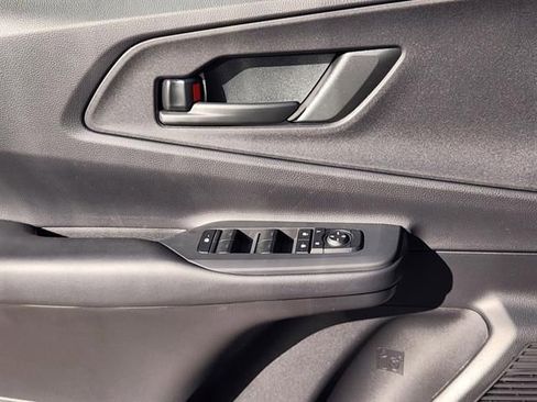 New 2026 Toyota Prius SE image 17