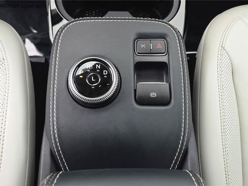 Used 2021 Ford Mustang Mach-E Premium AWD/4WD image 27