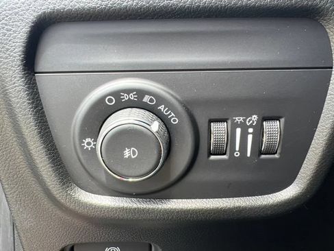 Certified 2025 Jeep Grand Cherokee Summit AWD/4WD image 23