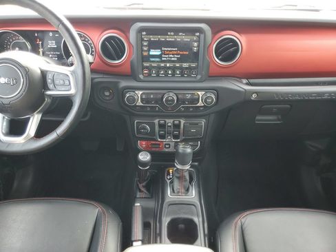 Used 2019 Jeep Wrangler Unlimited Rubicon w/ Dual Top Group AWD/4WD image 30