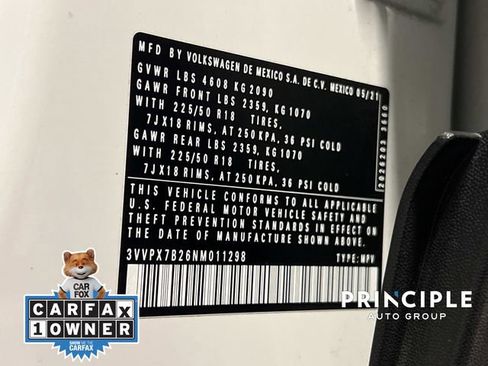 Certified 2022 Volkswagen Taos SE w/ Panoramic Sunroof Package image 31