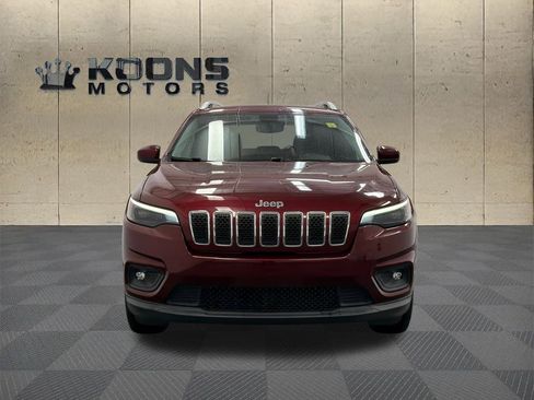 Used 2019 Jeep Cherokee Latitude Plus w/ Comfort/Convenience Group image 3