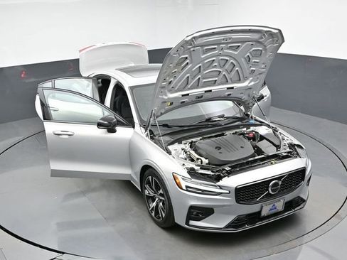 Used 2023 Volvo S60 B5 Core w/ Climate Package FWD image 46