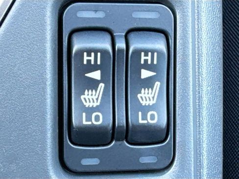 Used 2024 Subaru Crosstrek 2.0i Premium image 25