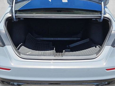 Used 2024 Honda Accord Touring image 6