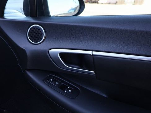 Used 2023 Hyundai Sonata SEL w/ Preferred Accessory Package image 8