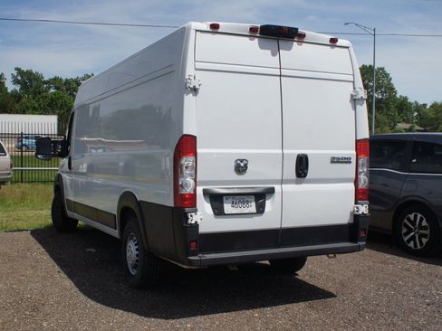 Used 2023 RAM ProMaster 3500 FWD image 6