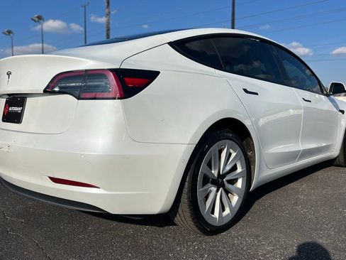 Used 2021 Tesla Model 3 Standard Range Plus image 3