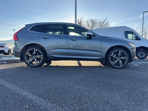 Used 2018 Volvo XC60 T5 R-Design w/ Convenience Package image 9