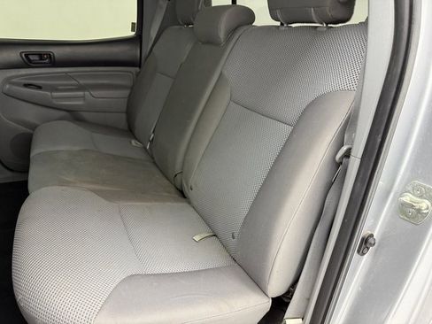 Used 2014 Toyota Tacoma PreRunner image 34