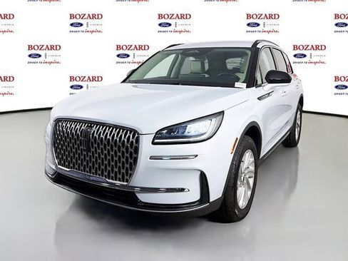 New 2026 Lincoln Corsair Premiere FWD image 3