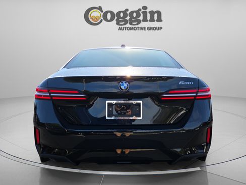 New 2026 BMW 530i w/ M Sport Package RWD image 5