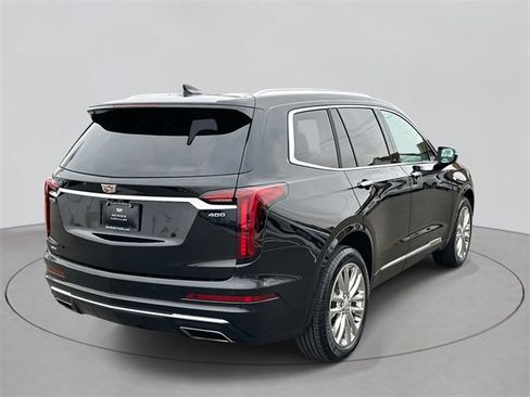 Used 2021 Cadillac XT6 Premium Luxury image 5