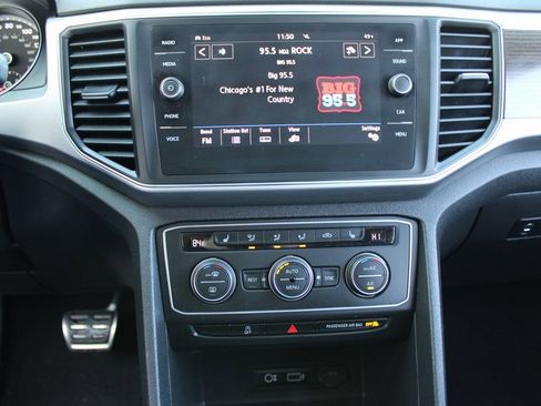 Used 2019 Volkswagen Atlas SE w/ Towing Package image 15