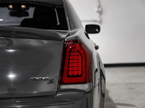 Used 2017 Chrysler 300 S w/ S Model Appearance Package RWD image 58