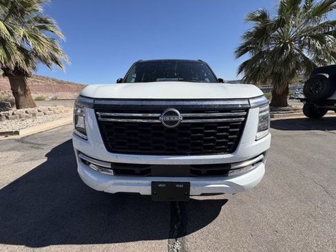 Used 2025 Nissan Armada Platinum Reserve AWD/4WD image 8