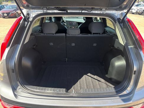 Used 2026 Kia Niro LX FWD image 29