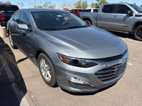 Used 2024 Chevrolet Malibu LT FWD image 1