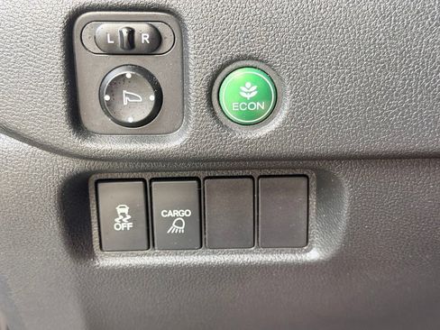 Used 2018 Honda Ridgeline Sport image 37