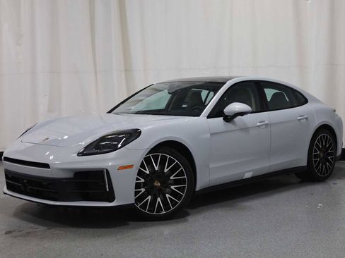 Certified 2025 Porsche Panamera 4 AWD/4WD image 1