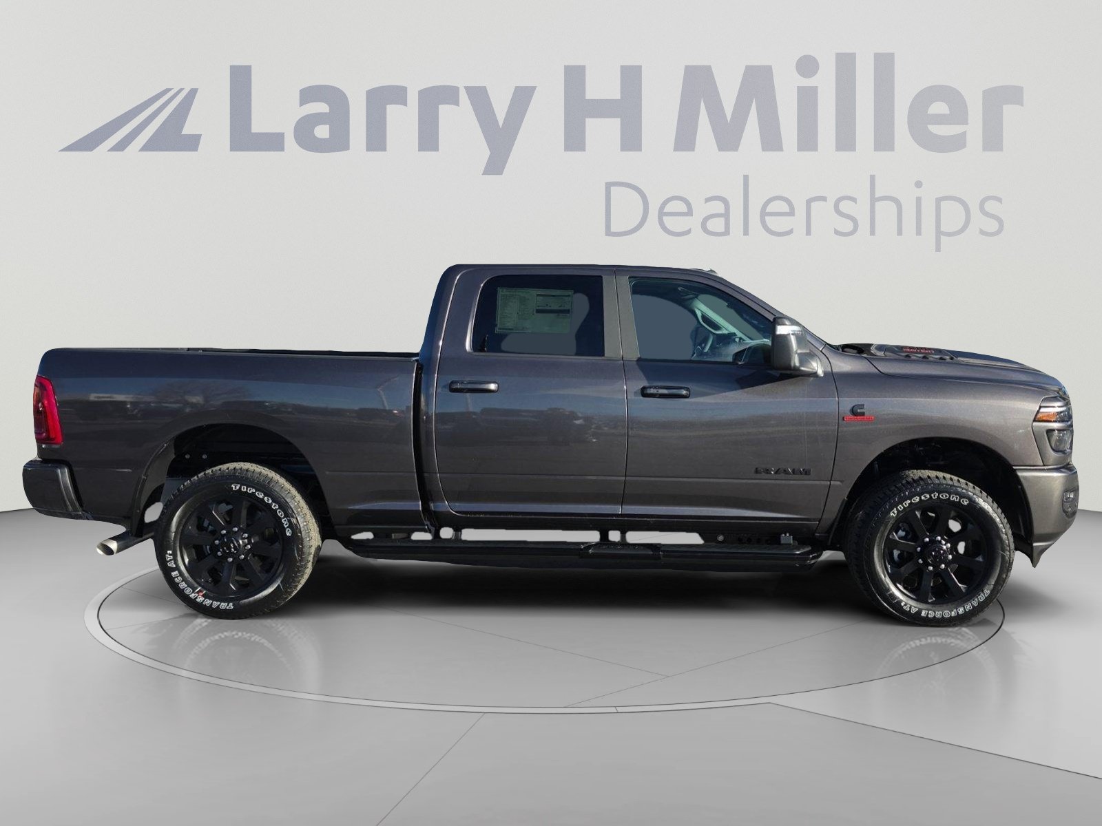 New 2026 RAM 2500 Laramie AWD/4WD image 6