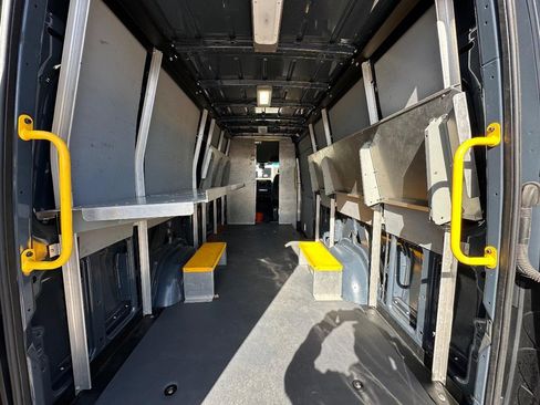 Used 2019 Mercedes-Benz Sprinter 170 image 16