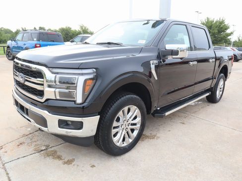 New 2025 Ford F150 Lariat w/ Equipment Group 501A Mid image 12