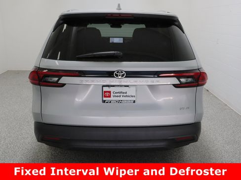 Used 2025 Toyota Grand Highlander FWD image 8