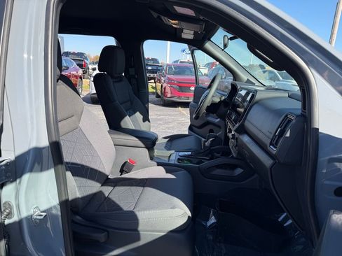 New 2026 Nissan Frontier SV w/ SV Convenience Package image 16