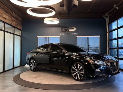 Used 2022 Nissan Altima 2.5 SR