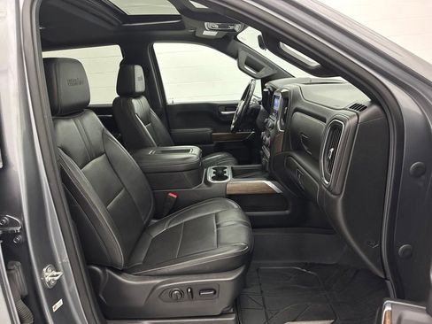 Used 2021 Chevrolet Silverado 1500 High Country w/ Technology Package AWD/4WD image 70