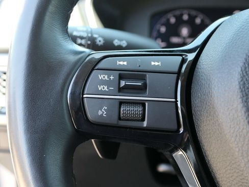 Used 2025 Acura Integra FWD image 15