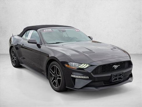 Used 2023 Ford Mustang Premium image 3