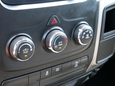 Used 2019 RAM 1500 Warlock AWD/4WD image 22