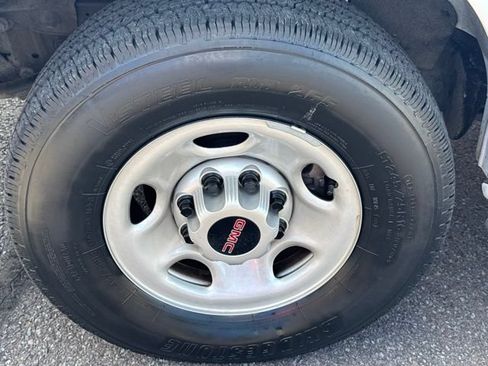 Used 2025 GMC Savana 2500 w/ Driver Convenience Package RWD image 36