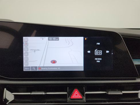 Certified 2024 Kia Niro EX Touring image 5