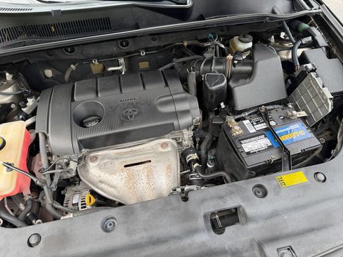 Used 2012 Toyota RAV4 4WD w/ Value Pkg image 13