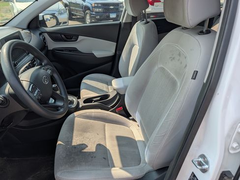 Used 2023 Hyundai Kona SEL w/ Cargo Package AWD/4WD image 7