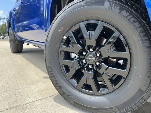 New 2026 Nissan Frontier SV w/ SV Convenience Package RWD image 7